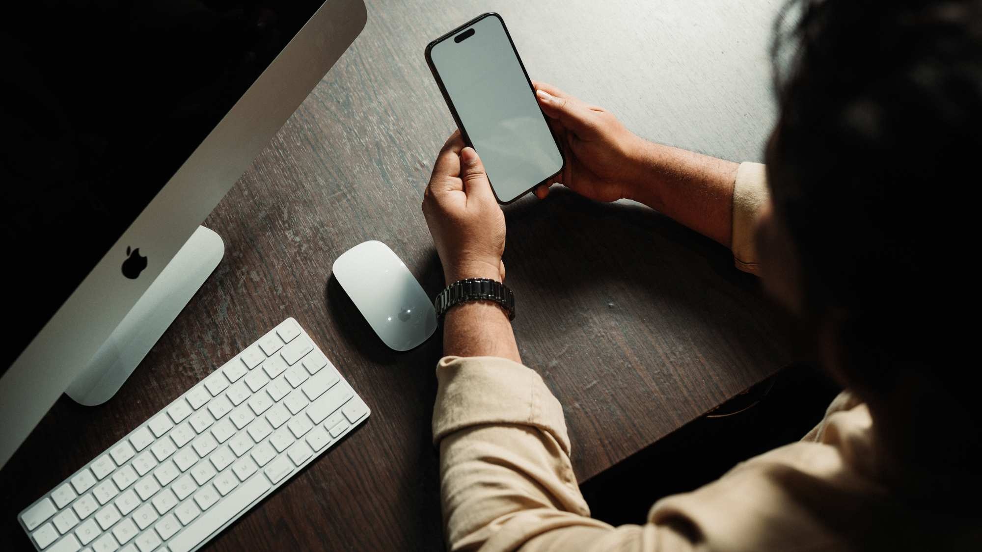 Smartphone Schreibtisch